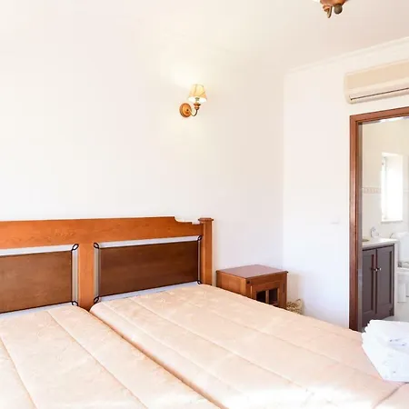Casa Da Farmacia Bed & Breakfast 3*